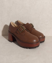 Load image into Gallery viewer, Hunter - Buckled Platform Loafers
