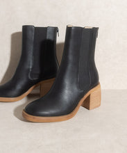 Load image into Gallery viewer, Olivia - Chelsea Heel Boots
