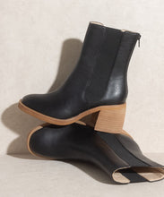 Load image into Gallery viewer, Olivia - Chelsea Heel Boots
