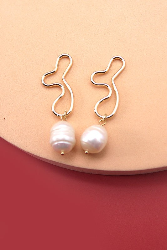 Cove Pearl Earrings