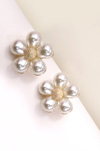 Daisy Pearl Earrings