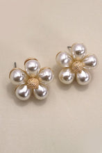 Load image into Gallery viewer, Daisy Pearl Earrings
