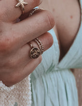 Load image into Gallery viewer, Gold Rope Ring
